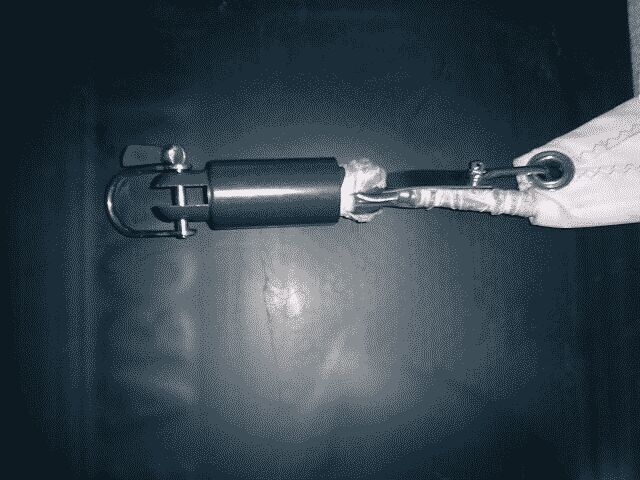 Pic of upper foresail mount.